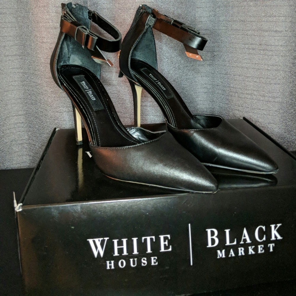 White House Black Market black pumps